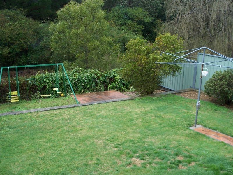 32 Bells Road, Lithgow NSW 2790