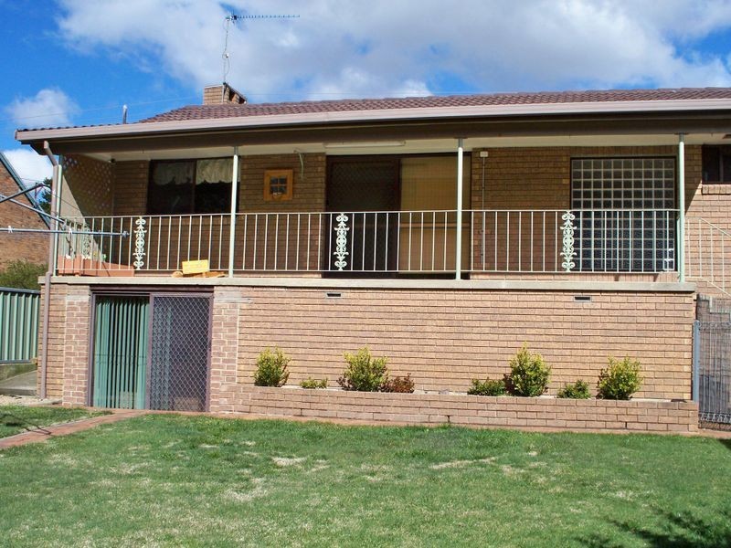 32 Bells Road, Lithgow NSW 2790
