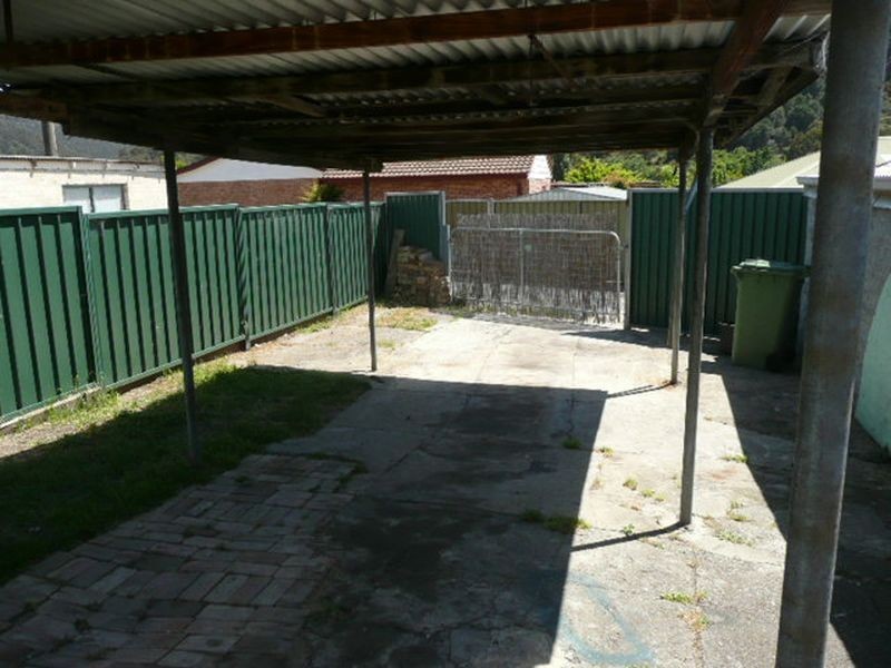 14 Read Avenue, Lithgow NSW 2790