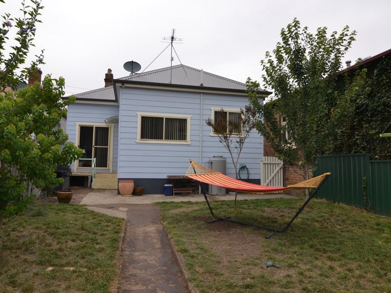 14 Read Avenue, Lithgow NSW 2790