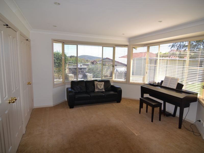 11 Robinia Drive, South Bowenfels NSW 2790