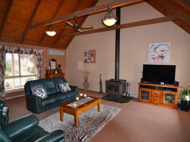 12 Forest Ridge Drive, Wallerawang NSW 2845