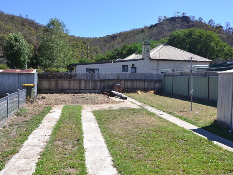 216 Inch Street, Lithgow NSW 2790