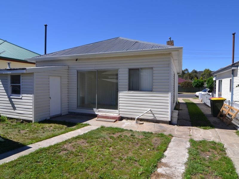 216 Inch Street, Lithgow NSW 2790