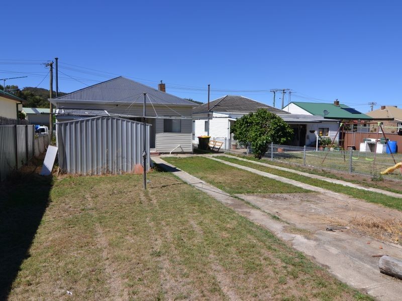 216 Inch Street, Lithgow NSW 2790