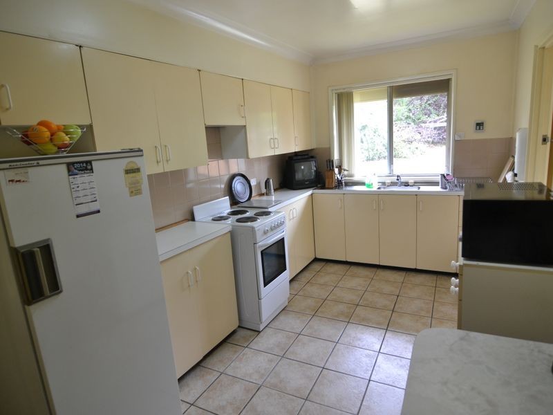 27 Amiens Street, Lithgow NSW 2790