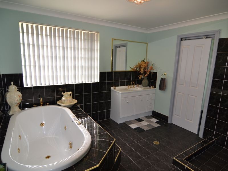 523 Great Western Highway, Marrangaroo NSW 2790