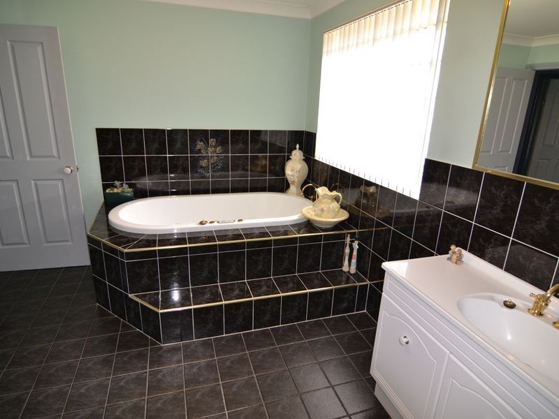 523 Great Western Highway, Marrangaroo NSW 2790