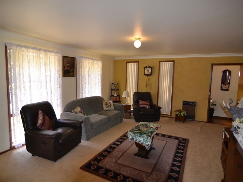 8 Tarrone Place, Wallerawang NSW 2845