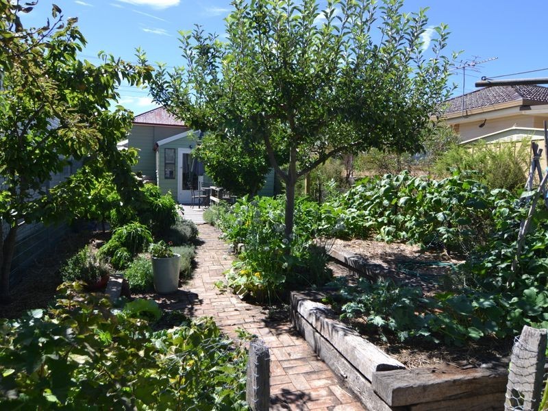 38 Calero Street, Lithgow NSW 2790