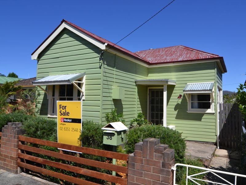 38 Calero Street, Lithgow NSW 2790