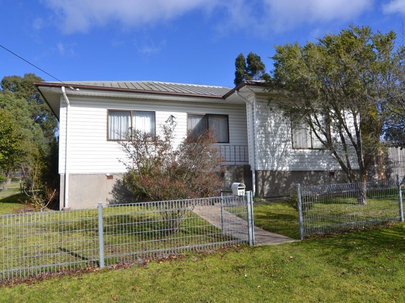 19 Hume Avenue, Wallerawang NSW 2845