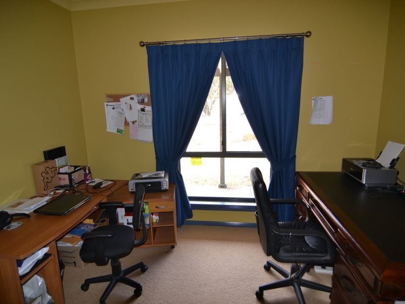 139a Gemalong Close, Marrangaroo NSW 2790