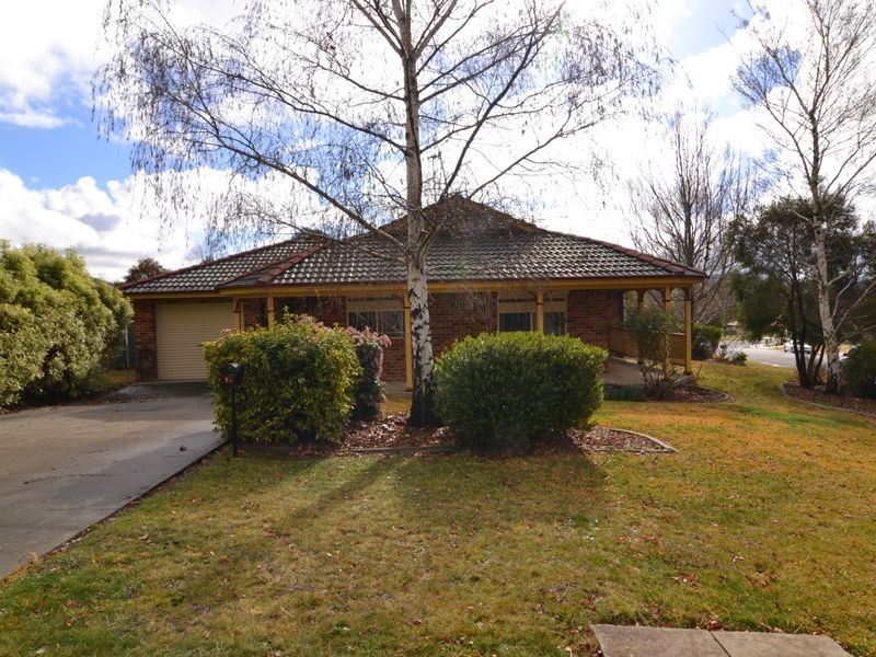 1b Sandalwood Drive, South Bowenfels NSW 2790