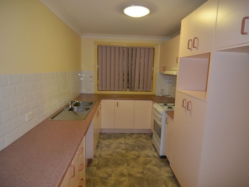 1b Sandalwood Drive, South Bowenfels NSW 2790