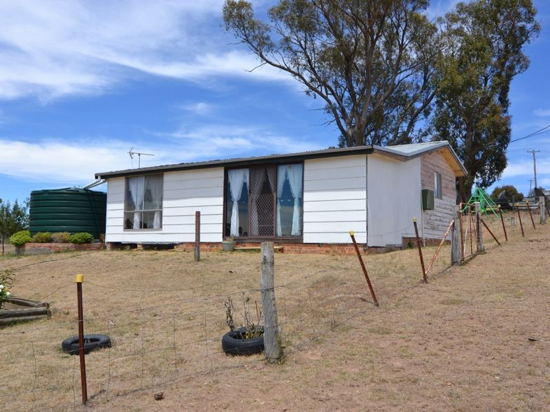 260 Curly Dick Road, Meadow Flat NSW 2795