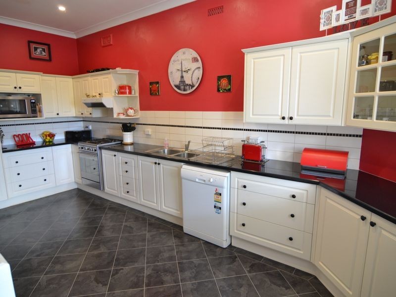 22 Waratah Street, Lithgow NSW 2790