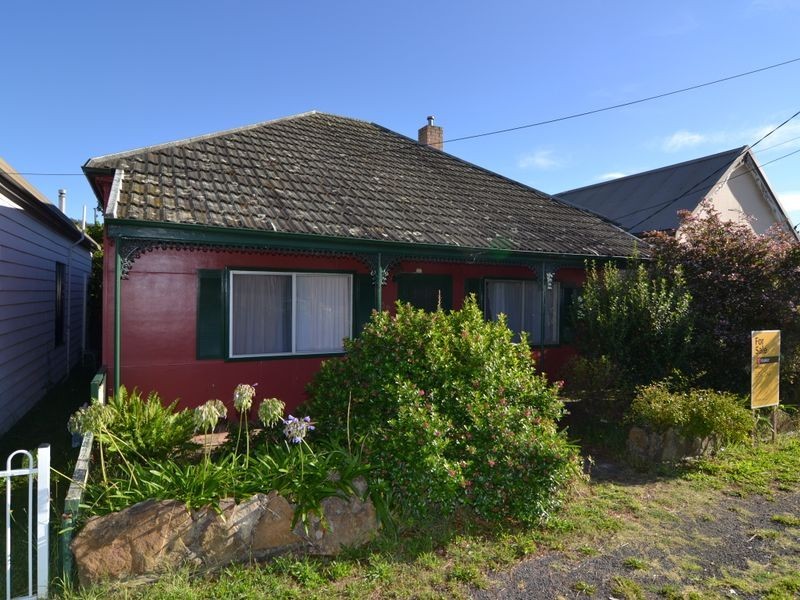 36 Chifley Road, Lithgow NSW 2790