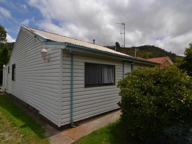 10 Crane Road, Lithgow NSW 2790