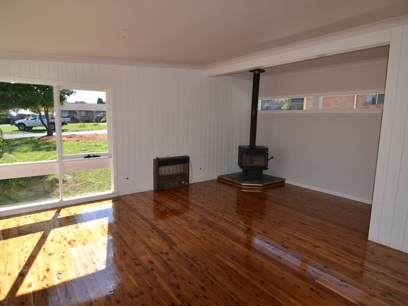 8 Wattle Grove, Lithgow NSW 2790
