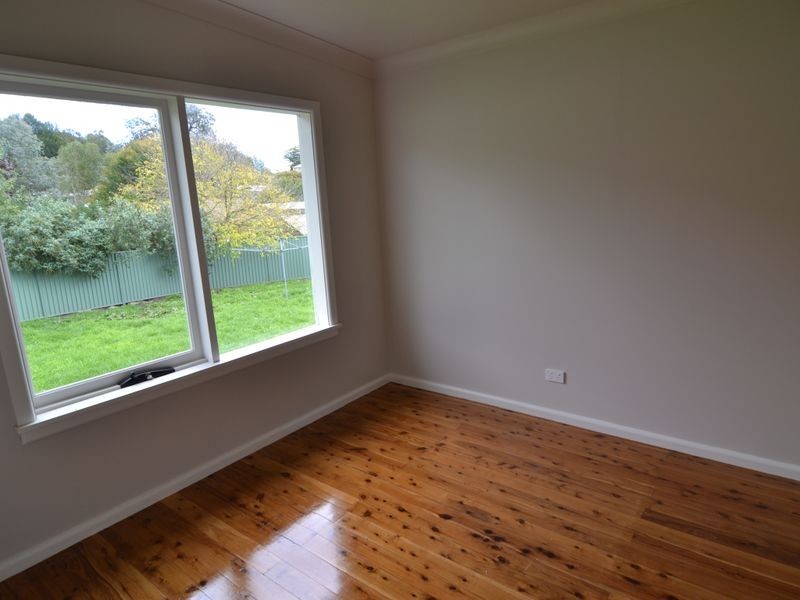 8 Wattle Grove, Lithgow NSW 2790