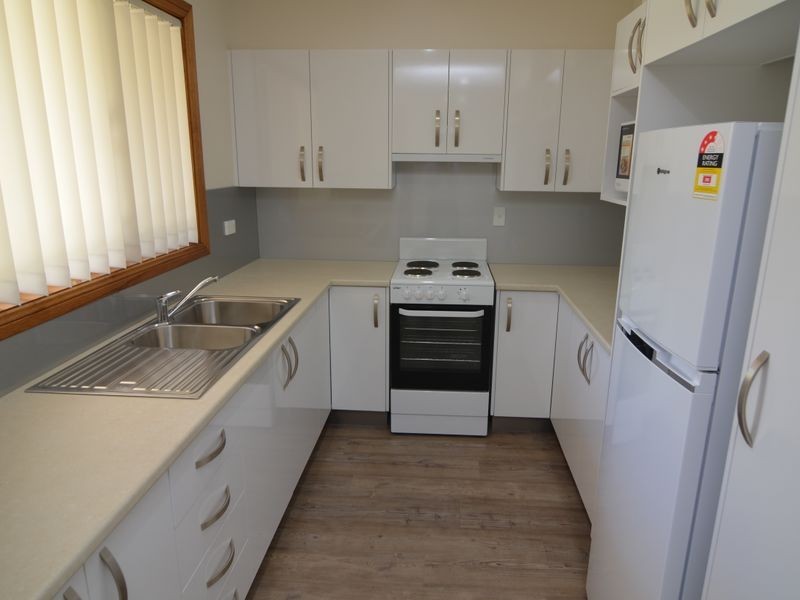 14 Kirkley Street Kirkley Gardens, South Bowenfels NSW 2790