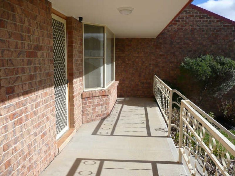14 Kirkley Street Kirkley Gardens, South Bowenfels NSW 2790