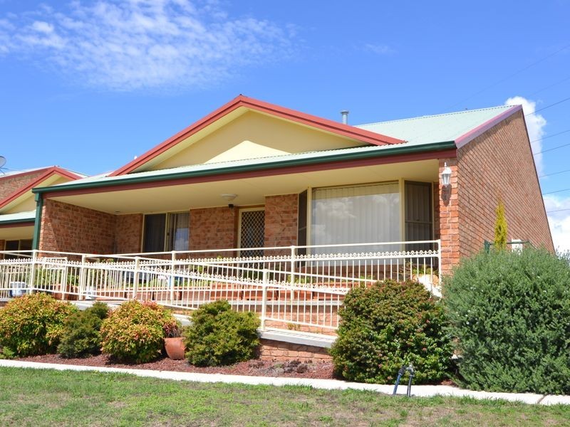 14 Kirkley Street Kirkley Gardens, South Bowenfels NSW 2790