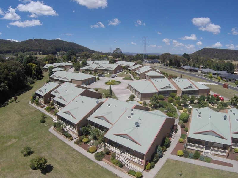 14 Kirkley Street Kirkley Gardens, South Bowenfels NSW 2790