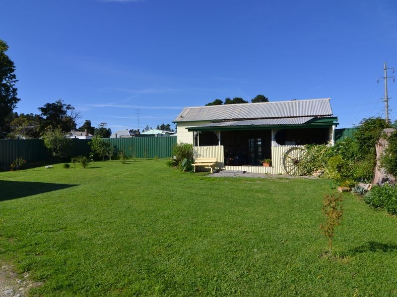 2 Piper Street, Portland NSW 2847