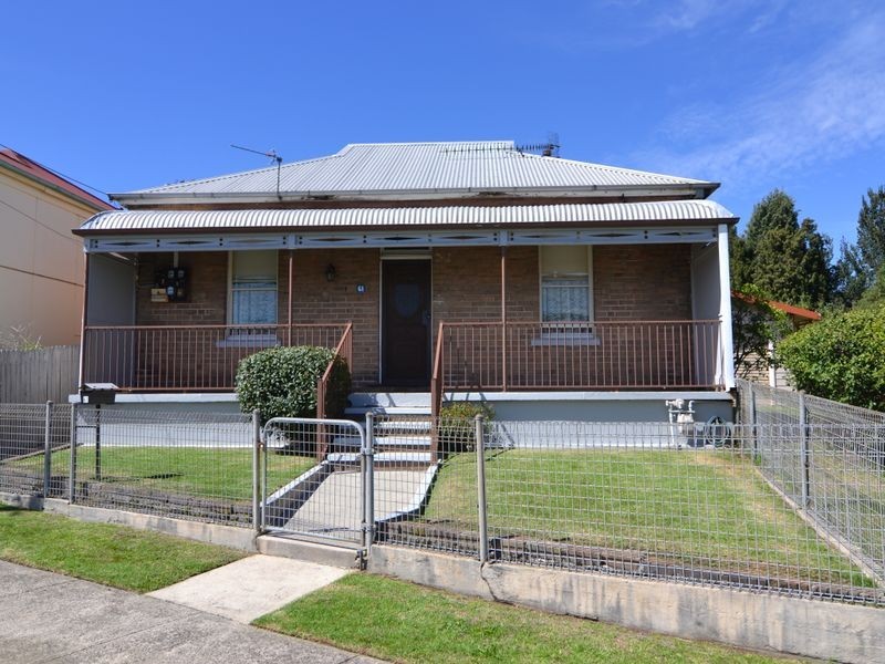 61 Bent Street, Lithgow NSW 2790