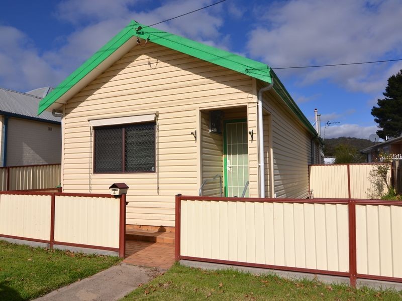 4 Burton Street, Lithgow NSW 2790