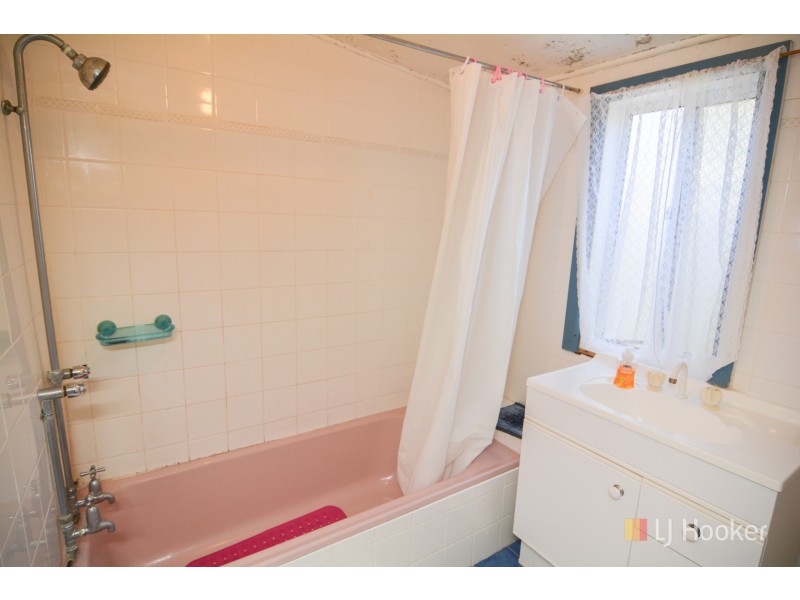 25 Read Avenue, Lithgow NSW 2790