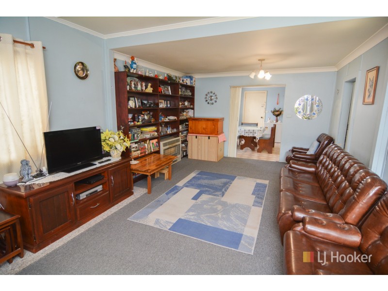 25 Read Avenue, Lithgow NSW 2790