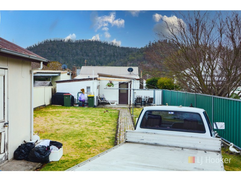 25 Read Avenue, Lithgow NSW 2790