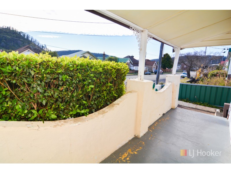 25 Read Avenue, Lithgow NSW 2790