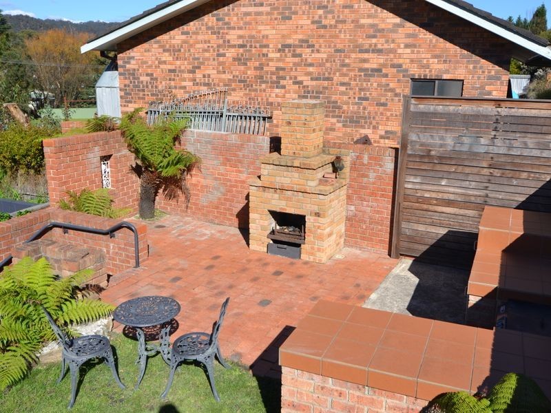 106 Macauley Street, Lithgow NSW 2790