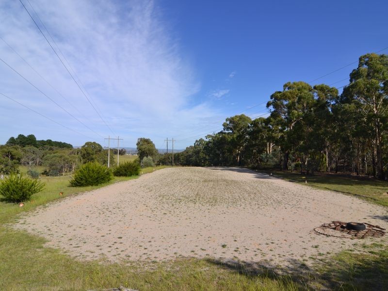 11 Castlereagh Highway, Marrangaroo NSW 2790
