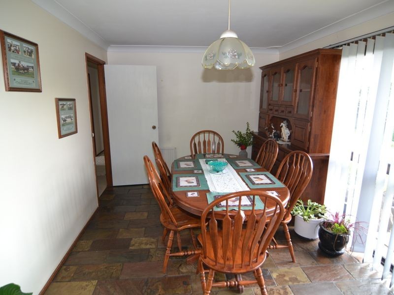 11 Castlereagh Highway, Marrangaroo NSW 2790