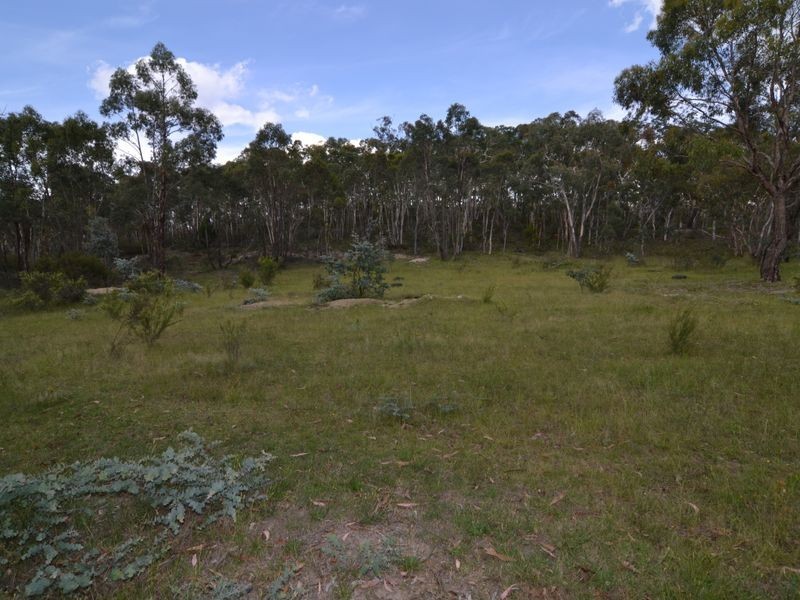 11 Castlereagh Highway, Marrangaroo NSW 2790