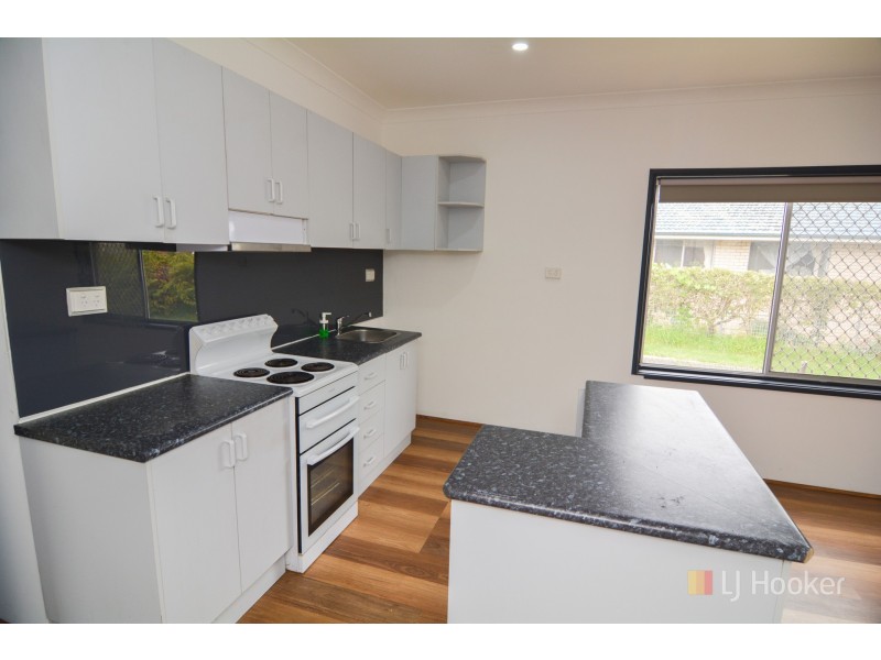 76 Martini Parade, Lithgow NSW 2790