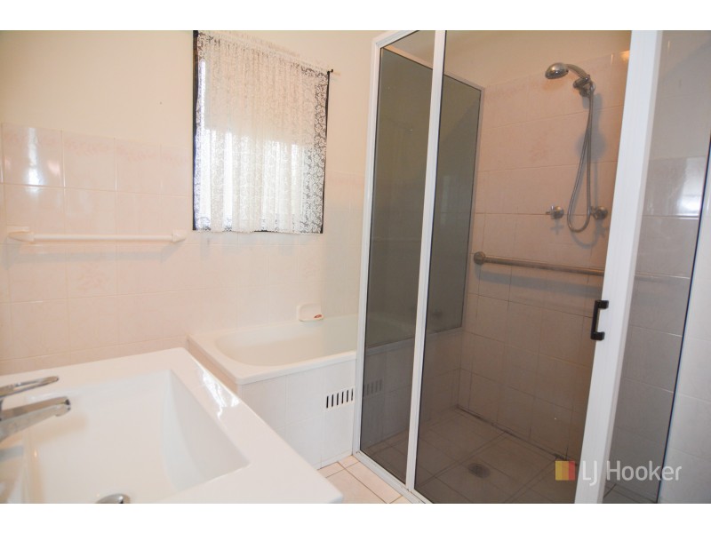 76 Martini Parade, Lithgow NSW 2790