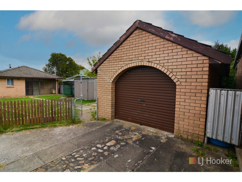 76 Martini Parade, Lithgow NSW 2790