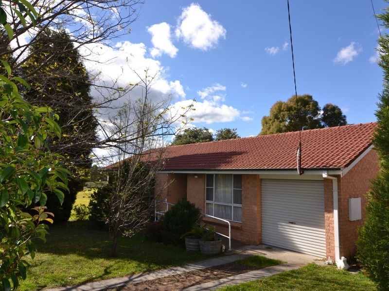 2 Cary Avenue, Wallerawang NSW 2845