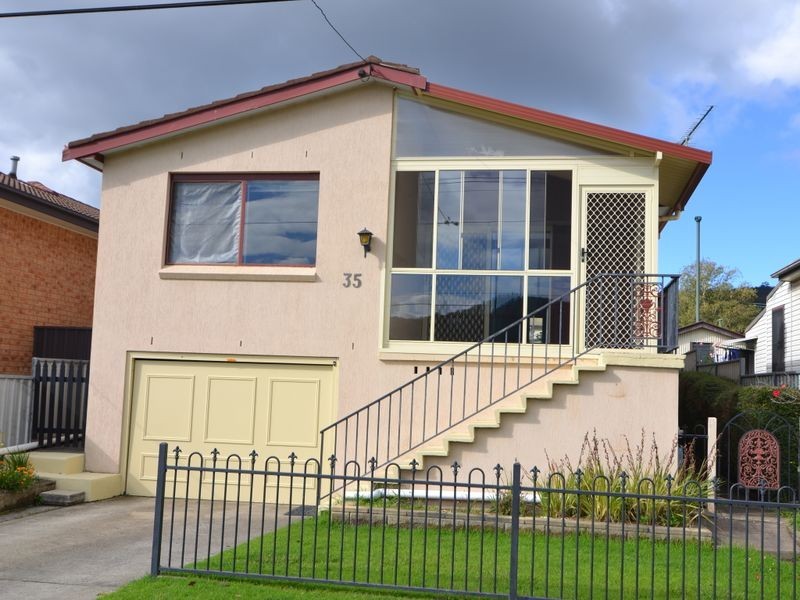 35 Chifley Road, Lithgow NSW 2790