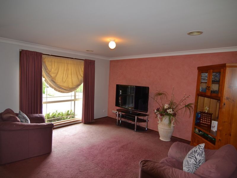 4 Blackett Drive, Wallerawang NSW 2845