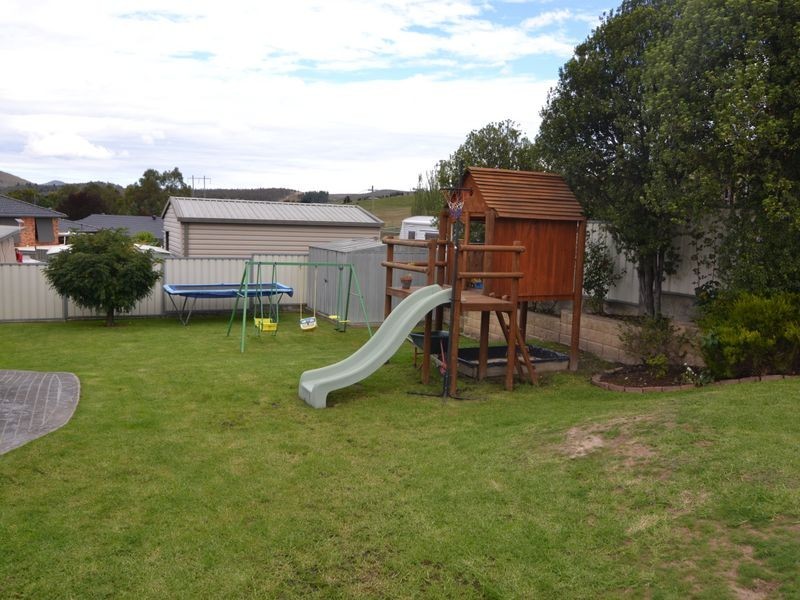 4 Blackett Drive, Wallerawang NSW 2845