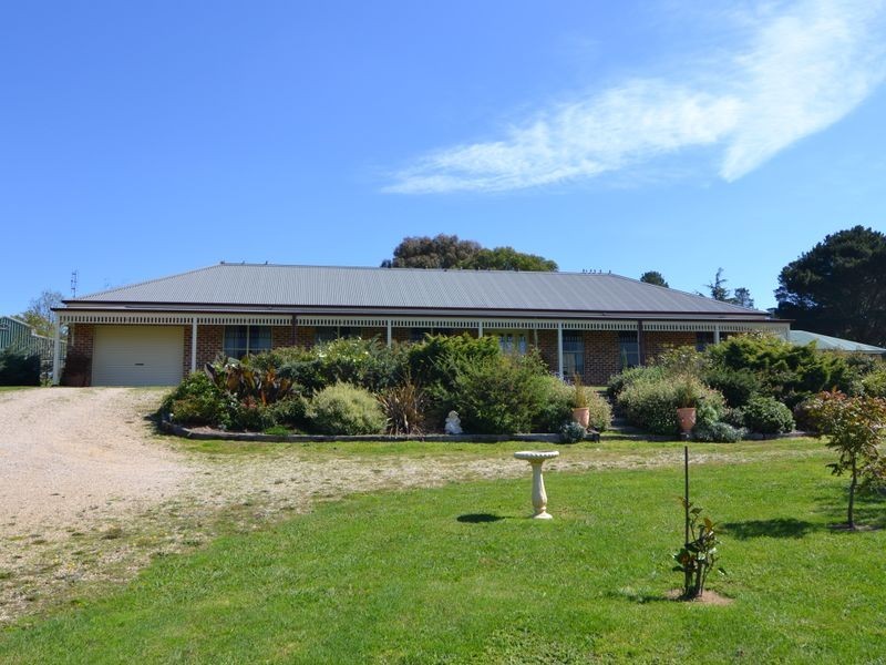 12 Windarra Place, Marrangaroo NSW 2790