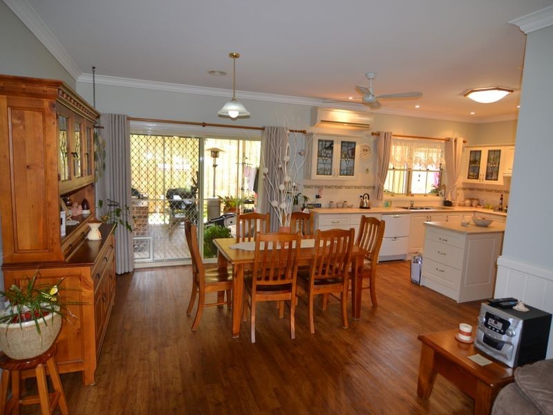 12 Windarra Place, Marrangaroo NSW 2790