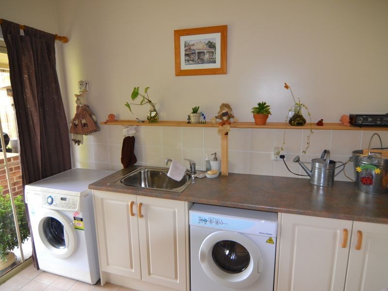 12 Windarra Place, Marrangaroo NSW 2790